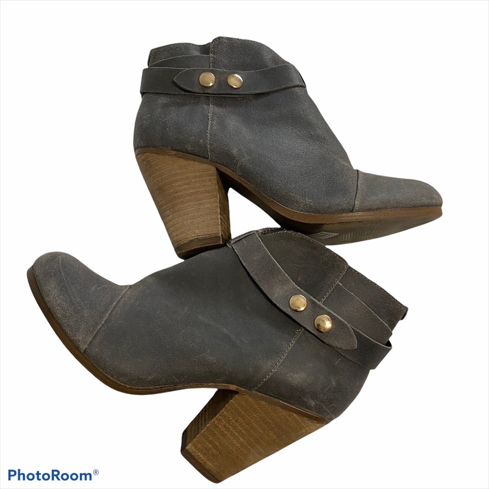 Steve madden gray ankle boots size 8